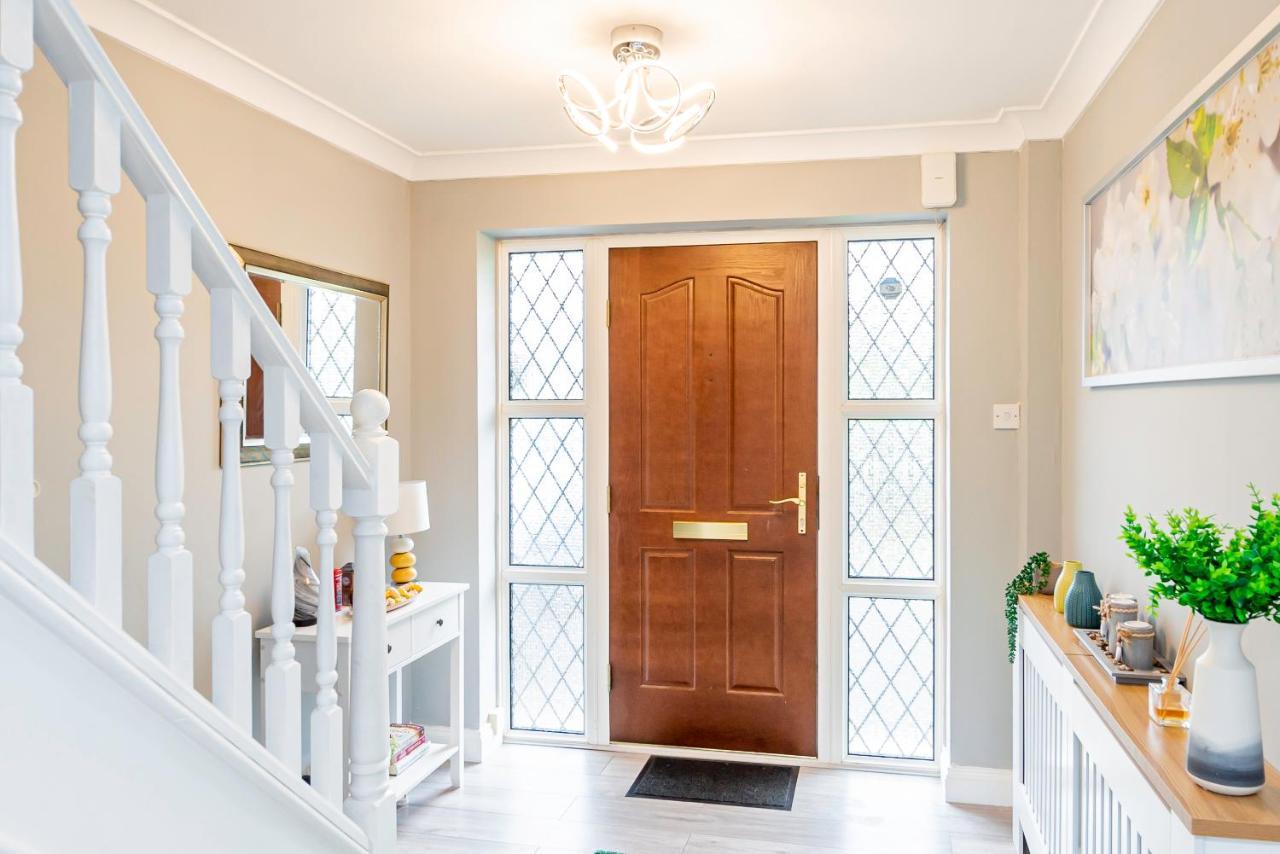 Stunning Place, Close To Windsor & Heathrow & Private Parking Burnham  Exterior foto